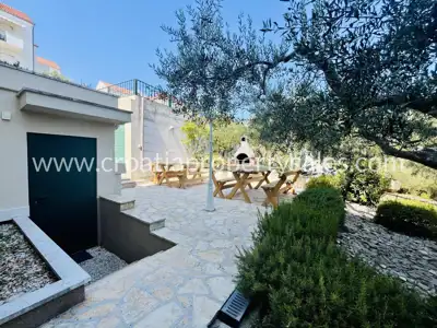 Stan, Brač, 46 m², 2-soban, 207 000 € - 5