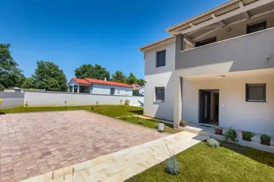 Kuća 170 m², Medulin - bazen i 550 m do mora - 6
