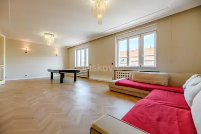Stan 160 m², Donji grad, pogled na katedralu - 8