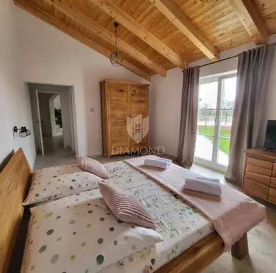 Haus zum Kauf in Marčana, 280 m² - 14