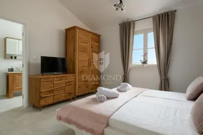 Haus zum Kauf in Marčana, 280 m² - 21
