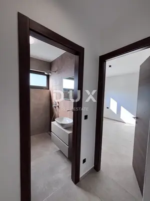 ZADAR, KOŽINO - Unique penthouse 100 meters from the beach with a spectacular sea view - 10