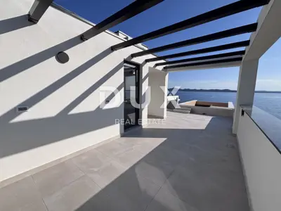 ZADAR, KOŽINO - Unique penthouse 100 meters from the beach with a spectacular sea view