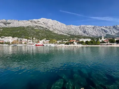 Građevinsko zemljište 964 m², Baška Voda - pogled na more - 2