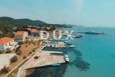 Building plot, Ist - 70 m from the beach and private road