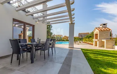 House 125 m², Barban - pool and grounds 1,113 m² - 4