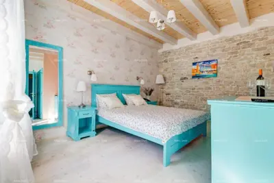 Hotel 500 m², Fažana - old town center and sea view - 6