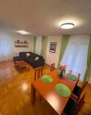 Pula, Verudela, beautiful 2-bedroom apartment with living room, 80 m from the beach, opportunity!
