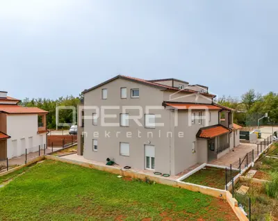 Istra, Poreč Umgebung-Dreizimmerwohnung im 1. Stock - 1