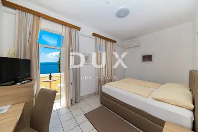 Hotel 1,800 m², Selce - 45 m from the sea - 13