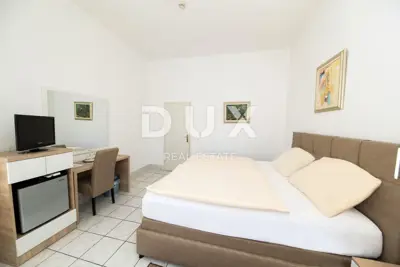 Hotel 1,800 m², Selce - 45 m from the sea - 16