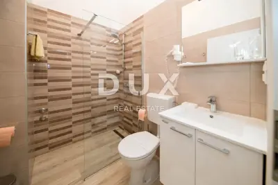 Hotel 1,800 m², Selce - 45 m from the sea - 17