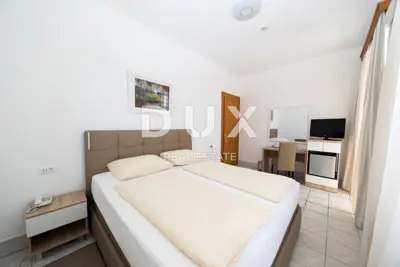 Hotel 1,800 m², Selce - 45 m from the sea - 14