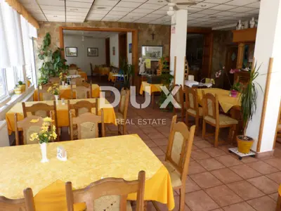 Hotel 1,800 m², Selce - 45 m from the sea - 11