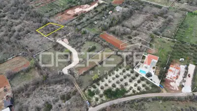 Baugrundstück 697 m², Poličnik - ruhige Umgebung - 2
