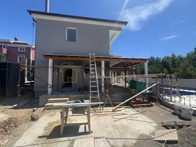 Haus zum Kauf in Jadranovo, 105 m² - 2