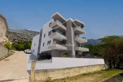 Tučepi - villa in a new development with 4 apartments - 7