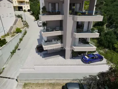Tučepi - villa in a new development with 4 apartments - 10
