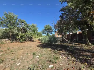 Građevinsko zemljište 2.348 m², Medulin - projekt za 6 stanova