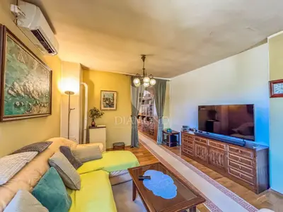 Novigrad, surroundings, house with business potential! - 10