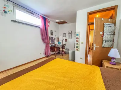 Novigrad, surroundings, house with business potential! - 13