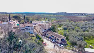 Novigrad, surroundings, house with business potential! - 18