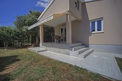 Haus in hervorragender Lage, Ližnjan, Valtura - 2