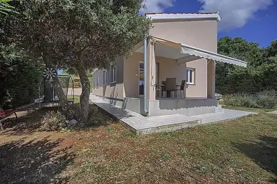 Haus in hervorragender Lage, Ližnjan, Valtura - 3