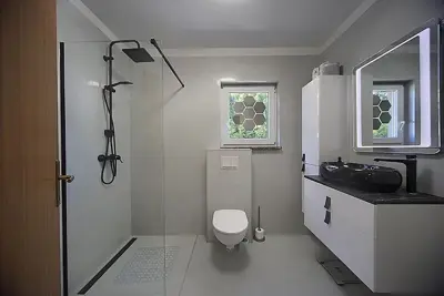 Haus in hervorragender Lage, Ližnjan, Valtura - 20
