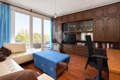 Wohnung 68 m², Krimeja - 2 Zimmer und Loggia mit Meerblick - 2