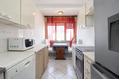 Wohnung 68 m², Krimeja - 2 Zimmer und Loggia mit Meerblick - 4