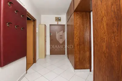 Wohnung 68 m², Krimeja - 2 Zimmer und Loggia mit Meerblick - 10
