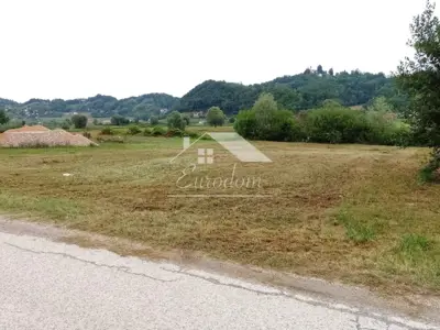Grundstück 1.125 m², Dubrovčan - Bauland und eben - 2
