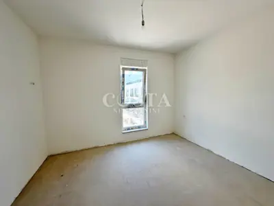 Stan 53 m², Rovanjska - 1 spavaća soba, lođa - 6