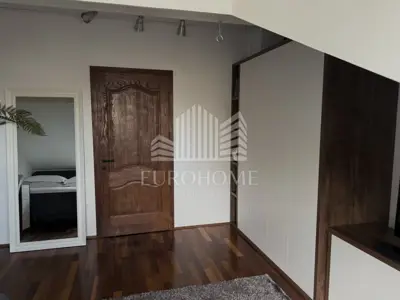 2350€/m2 Potpuno namješten stan na tri etaže 201 m² - Veliko Polje - - 19