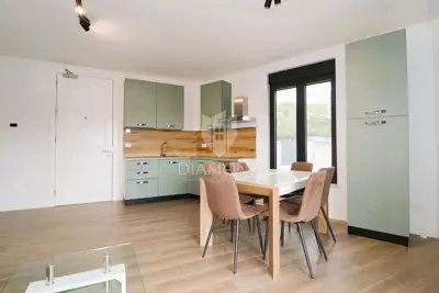 Wohnung zum Kauf in Poreč, 87 m² - 9
