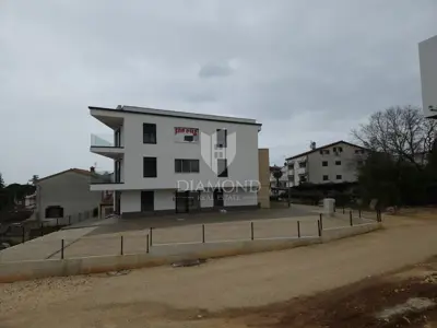 Stan 82 m², Poreč - novogradnja, terasa i vrt - 3