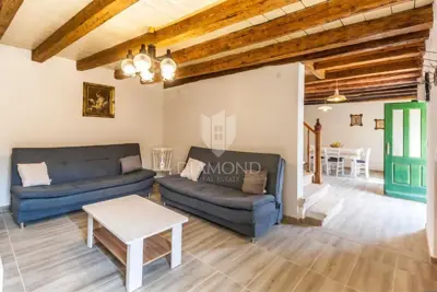 Haus 122 m², Marčana - ruhige Lage nahe dem Zentrum