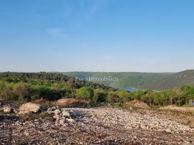Građevinsko zemljište 820 m², Labin - uz asfalt i blizu mora - 3