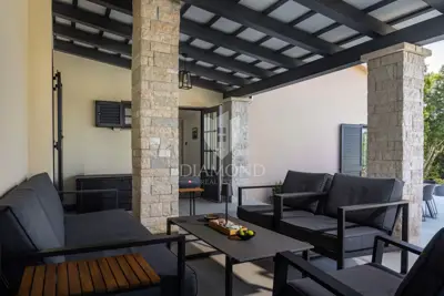 Vila 2459 m², Labin - panoramski pogled i bazen - 9