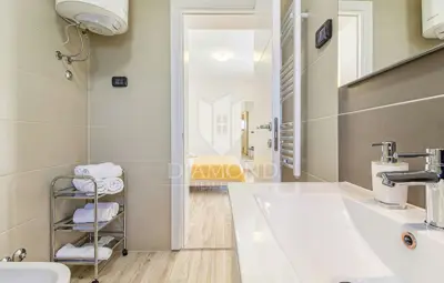 Kuća 330 m², Šišan - bazen i 5 parkirnih mjesta - 14