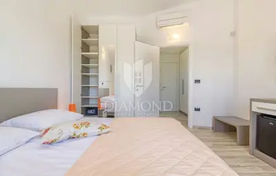 Kuća 330 m², Šišan - bazen i 5 parkirnih mjesta - 17