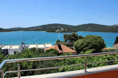 Tisno - apartment in a family house with a beautiful sea view - 10