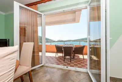 Tisno - apartment in a family house with a beautiful sea view - 4