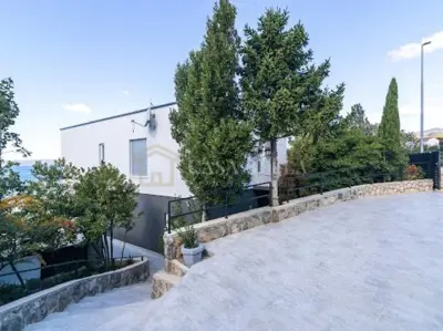 Haus zum Kauf in Novi Vinodolski, 280 m² - 16