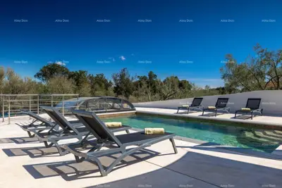 Villa 200 m², Labin Presika - beheizter Pool und Sonnenterrasse - 12