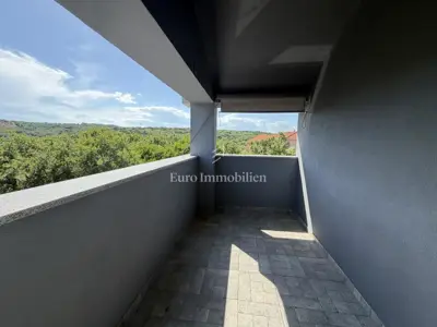 Apartman 43 m², Šilo na Krku - balkon i parkirno mjesto