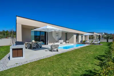 Poreč, Exclusive smart home villa with open views - 4