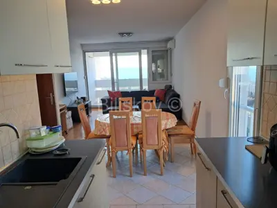 Stan 90 m², Sućidar, Split - 3 spavaće sobe i 2 lođe - 5