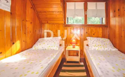 Haus 186 m², Vrbovsko - rustikales Holzferienhaus - 13